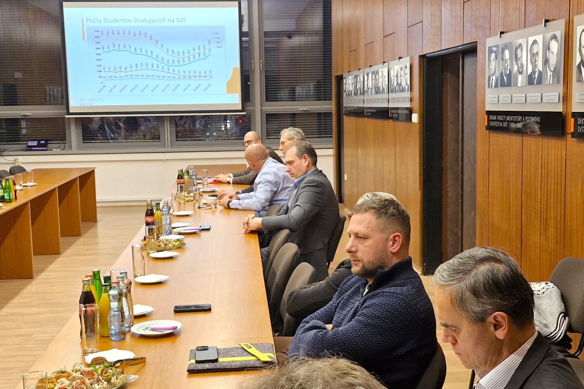 Stretnutie priemyselnej rady