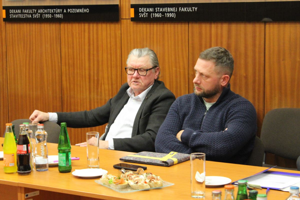 Stretnutie priemyselnej rady