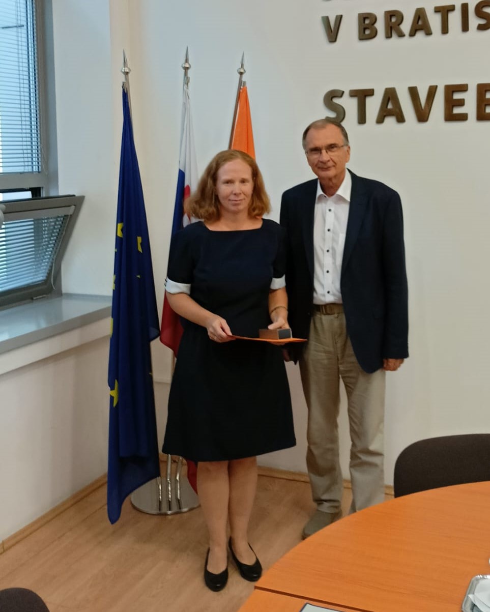 Dekan fakulty S. Unčík s docentkou L. Čubanovou
