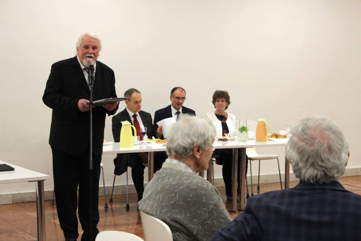 Stretnutie s bývalými zamestnancami