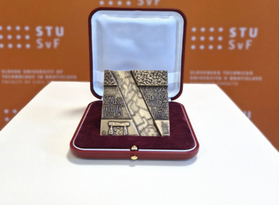 Hlasujte za Plaketu SvF STU v súťaži o Medailu roka