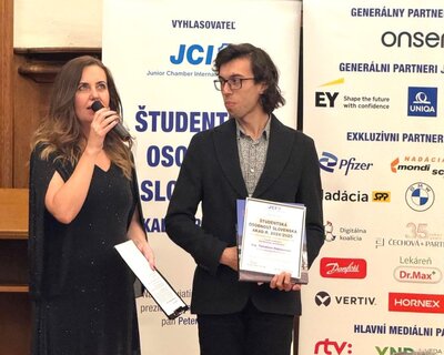 Študentskou osobnosťou Slovenska je náš študent Tomáš Hakszer