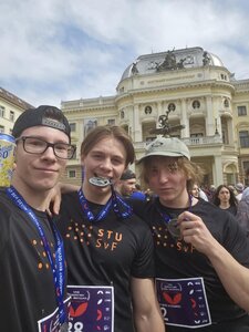 Tím SvF na behu Devín - Bratislava