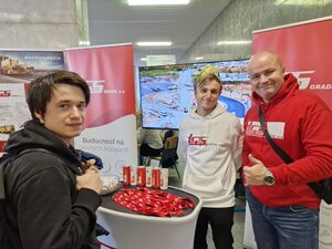 Kariérny deň navštívili desiatky študentov - 05