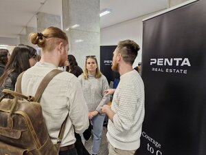 Kariérny deň navštívili desiatky študentov - 31