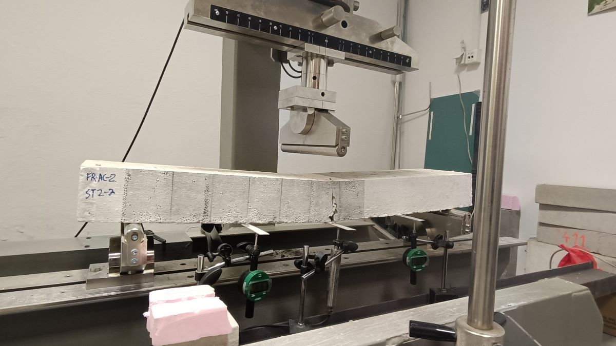 Laboratórny výskum v oblasti aplikácií betónu s obsahom RA